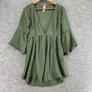 5/$45 B Blouse Women M Medium Green V-Neck 3/4 Sleeve Pullover Solid Breathable